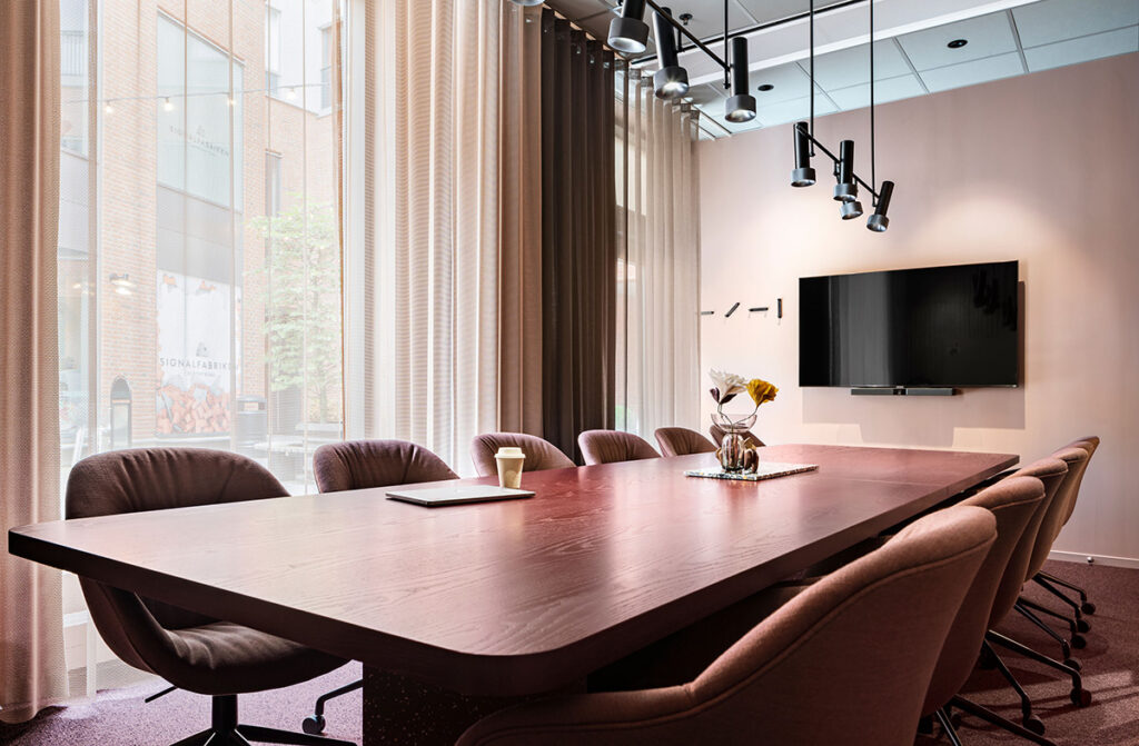 Conference-Meeting-Room-AV